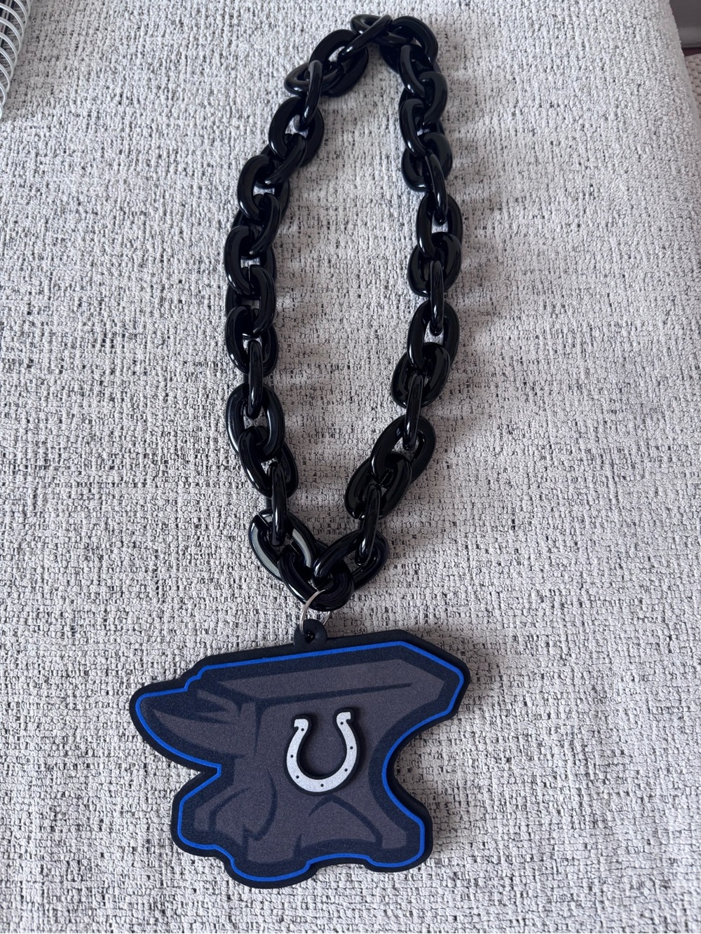 Indianapolis Colts Black Chain Necklace with Blue-Trim Horseshoe Anvil Charm